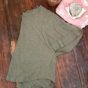 Madewell texture and thread flutter sleeve